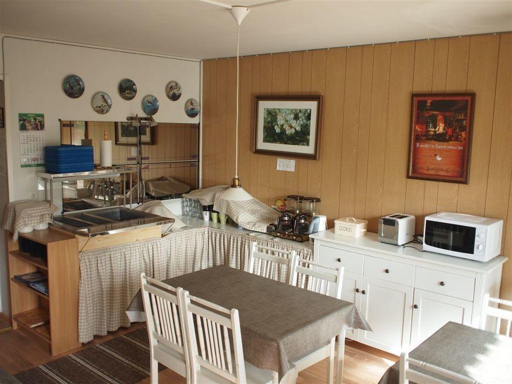 Guesthouse Borealis Apartments Rovaniemi Esterno foto