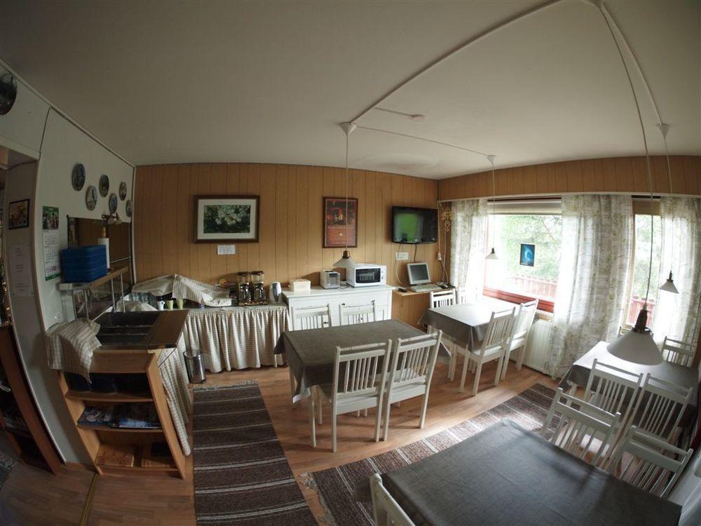 Guesthouse Borealis Apartments Rovaniemi Esterno foto