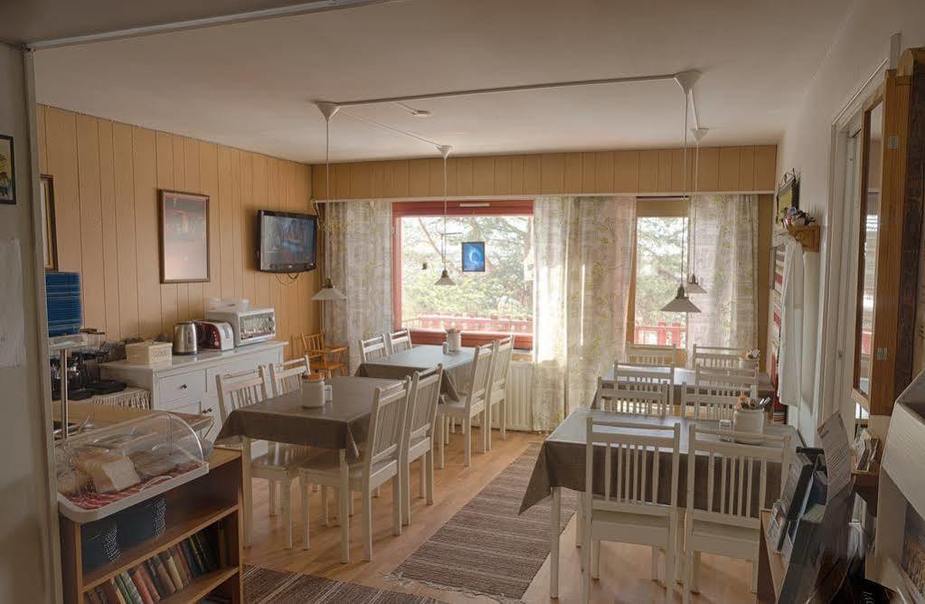 Guesthouse Borealis Apartments Rovaniemi Esterno foto
